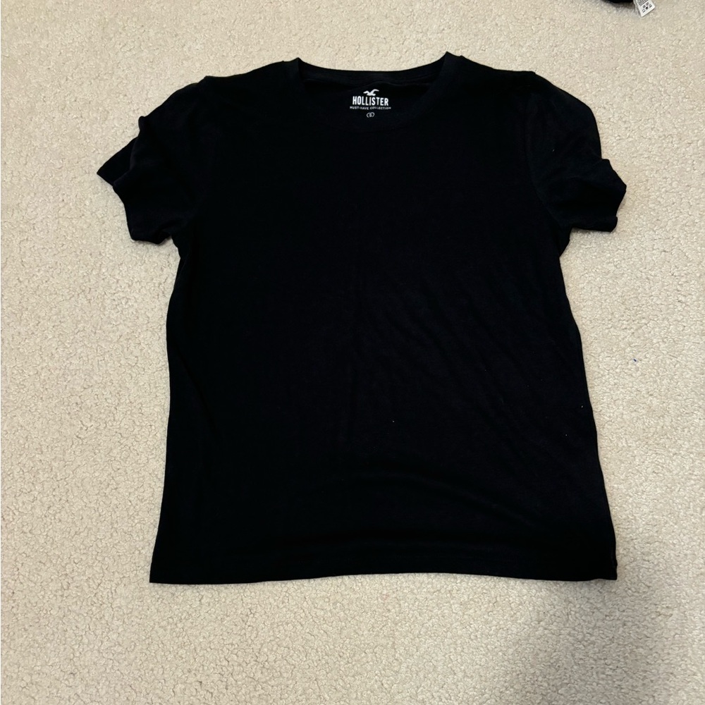 Black Holister shirt - small